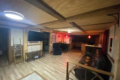 Image de 2-bedroom farmhouse in the peaceful heart of the Ozark Mountains.