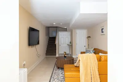 Image de 3br•4 Bath•2-Min Walk to Johns Hopkins Hospital.