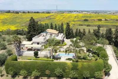 Image de Maison de vacances privée avec Wifi, piscine privée, climatisation, Tv, patio, vue panoramique