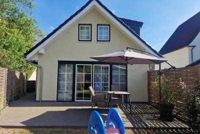 Image de Chic little vacation home with its own garden for up to 4 guests