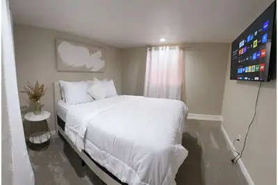 Image de Spacious 4-bedroom Modern house in charming Cerritos with Ac