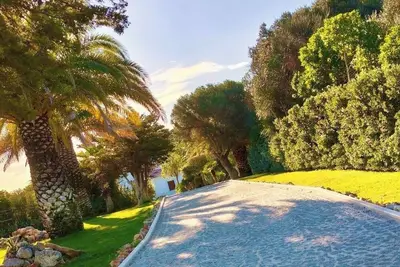 Image de Luxury villa with private pool, located in the natural park within walking distance of Salema