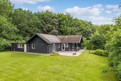 Image de \"Matias\" - 30km from the sea by Interhome