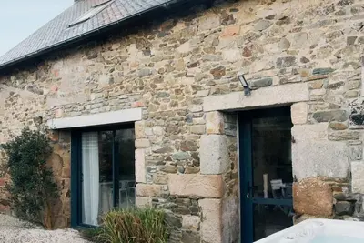 Image de Maison avec jacuzzi, centre ville et port à pied