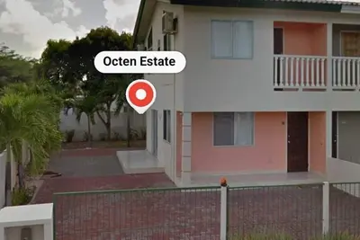 Image de Perfect getaway offering comfort and a 3 min Beach ride!