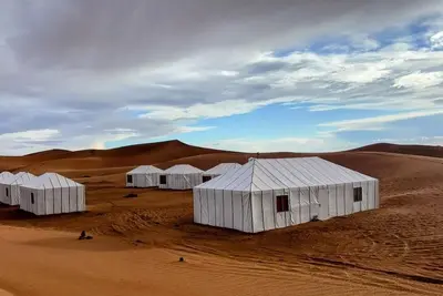 Image de Gorgeous 6-tent bed & breakfast luxury desert camp in Erg Lihoudi, M'Hamid.