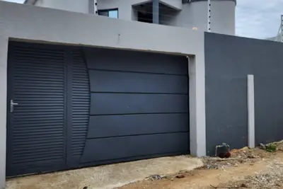 Image de Villa de standing à Somone: Piscine Privée Services Inclus Plage à Pied