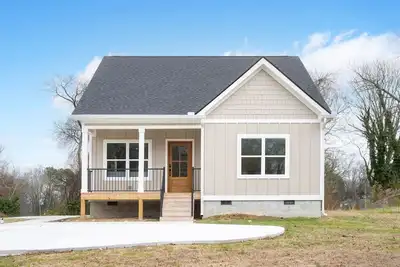 Image de New Build on Magnolia. Quiet & Furnished