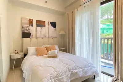 Image de Cozy 1-bedroom condo in Alpine Villas Crosswinds Tagaytay
