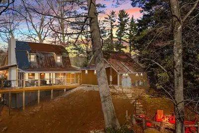 Image de Evergreen Falls, Natures bounty, 5 Bdrm option