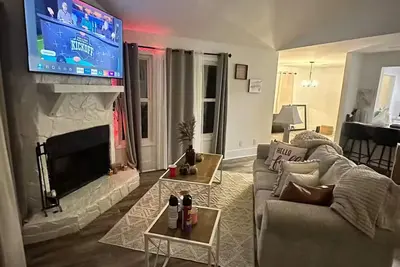 Image de The Serene Haven, 2-bedroom Apartment w/ Fire Place