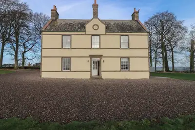 Image de Balmashanner Farmhouse, family friendly, with open fire in Forfar