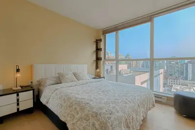 Image de Dt Hotel Condo Nice View @ Robson Square Walkable to All Places in DownTown