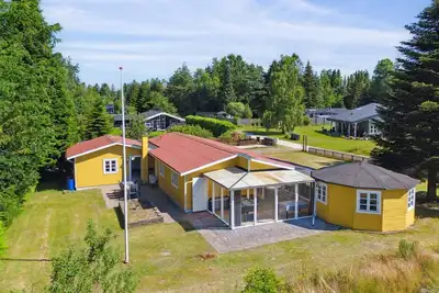 Image de \"Senija\" - 6. 5km from the sea by Interhome