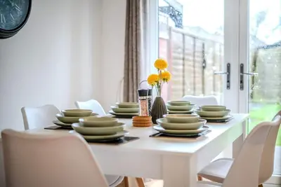 Image de Fowler House 3BRParking, Wifi Contractor Gatwick