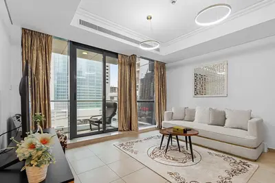 Image de Modern 2br Apartment w/ City Views | Goldcrest Views 2 | Jlt