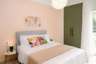 Image de Spacious 2-bedroom apartment with Ac in Nea Smirni