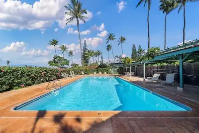 Lahaina 2 Bedroom Sleeps 6