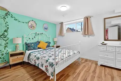 Image de Spring Getaway 1br Plus Den Near Beaches and Canal