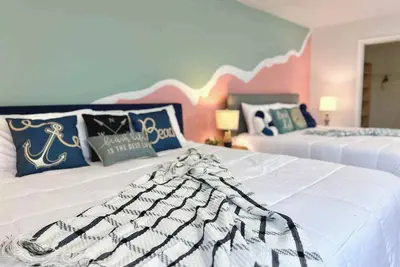 Image de Big Family Suite 2 King Beds Piano Games Sleeps 12