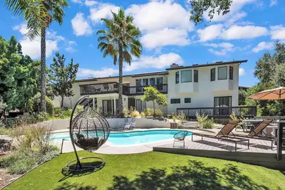 Image de Fallbrook Pool & Spa Wine Country Estate