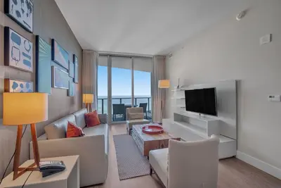 Image de Beachfront 1br Unit at Hyde Resort. Ocean Views & Full Amenities