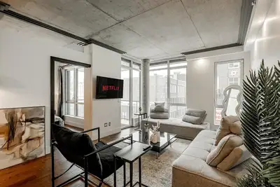 Image de Modern & Elegant apartment downtown Montreal | 2 Bedrooms