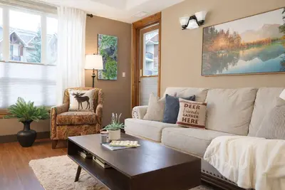 Mountain Resort Getaway - 3Bed 2Bath Dog Friendly