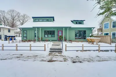 Image de < 1/2 Mi to Downtown: Quiet Northfield Apartment