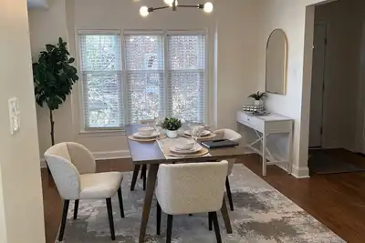 Image de Spacious 4-bedroom townhome in tranquil Arlington with Ac and 2 fireplaces