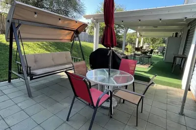 Grill Patio • Pet Friendly • 3br