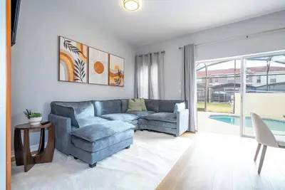 Image de Cozy 4bd Townhouse Near Disney