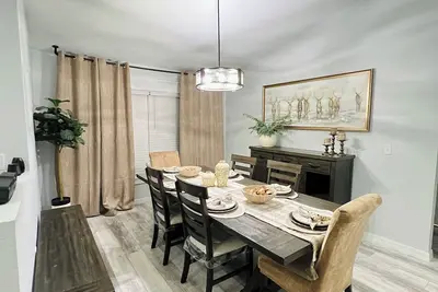 Image de Tranquil 4-bedroom house 1 acre fenced close to Wec/ Hits in charming Ocala