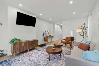 Charming home in Monroe!