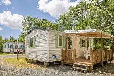 Image de Mobil-home avec terrasse à Puyravault