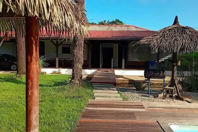 Image de La Villa des Palmiers Bleus - Piscine & Jardin