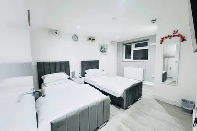 Image de Comfortable Twin En-Suite – Cardiff Centre