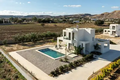 Image de Geo`s Luxury Villa : Private Pool - By the beach