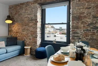 Image de King's Quay Holiday Apartment 1 - Harbourfront Apartment with Stunning Sea Views