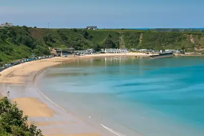 Image de Hafan Nefyn - sleeps 8 guests  in 4 bedrooms