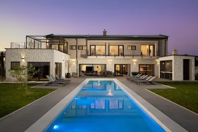 Image de Belle maison à Bale avec sauna