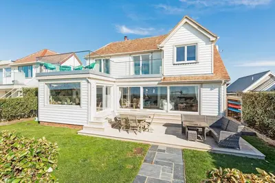 Image de Rox: Luxury West Wittering Beachfront Home – Sleeps 12, 5 Bedrooms