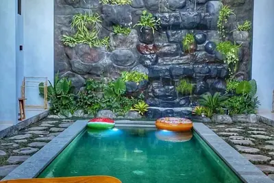 Tropical Loft Hideaway Villa w/Sofa Bed – Canggu