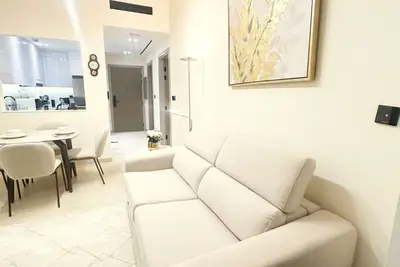 Stylish Jvc Apt with Pool & Gym