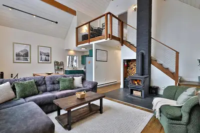 Image de Powder House on East Mountain | Private Ski Retreat Minutes to Killington & Nightlife