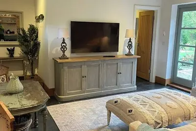 Image de Cozy Cottage Retreat in Surrey Hills