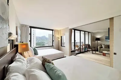 Image de 21Fl Near Waikiki Beach w/ Mountain Views, Parking