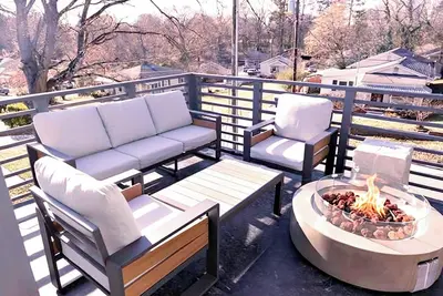 Fire Pit | 6 Min to Duke + Downtown | Private Deck