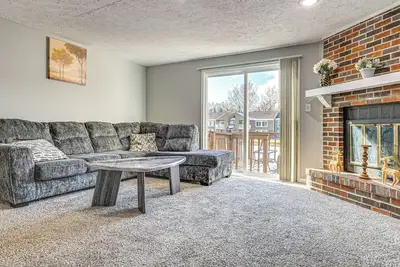 Image de 2 Mi to Castleton Square Mall! Quaint Condo
