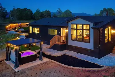 Image de The Hills Edge - Stunning Views, Hot Tub & Games